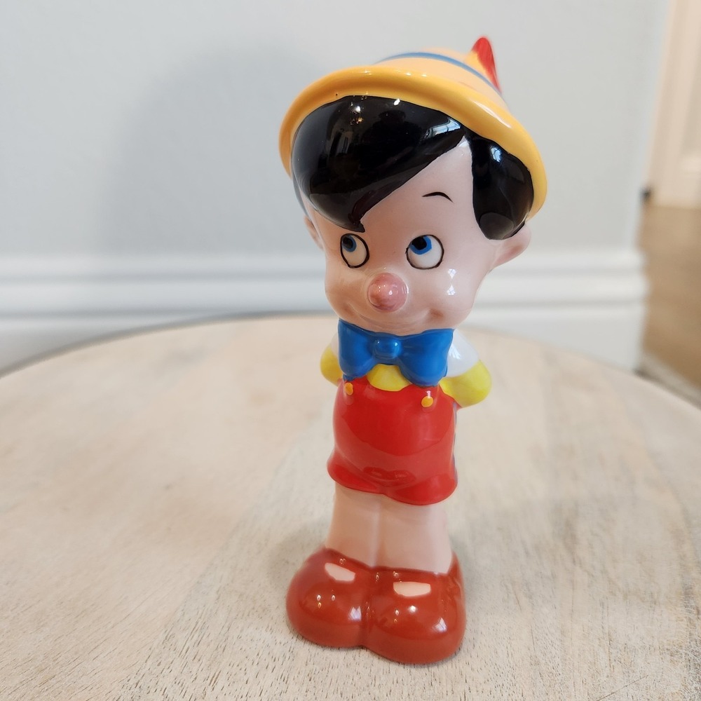 Vintage Disney Ceramic Pinocchio Figurine 5" Real Boy Hands Behind‎ Back RARE